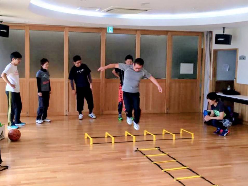 屋外グループトレーニング